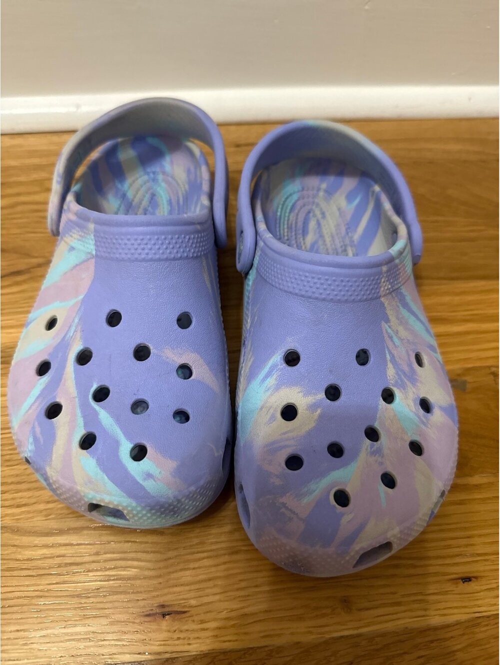 Crocs Swirl Pastel Tie Dye Size J3